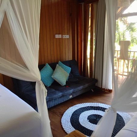 Bintang Tiga Bungalows غيلي آير المظهر الخارجي الصورة
