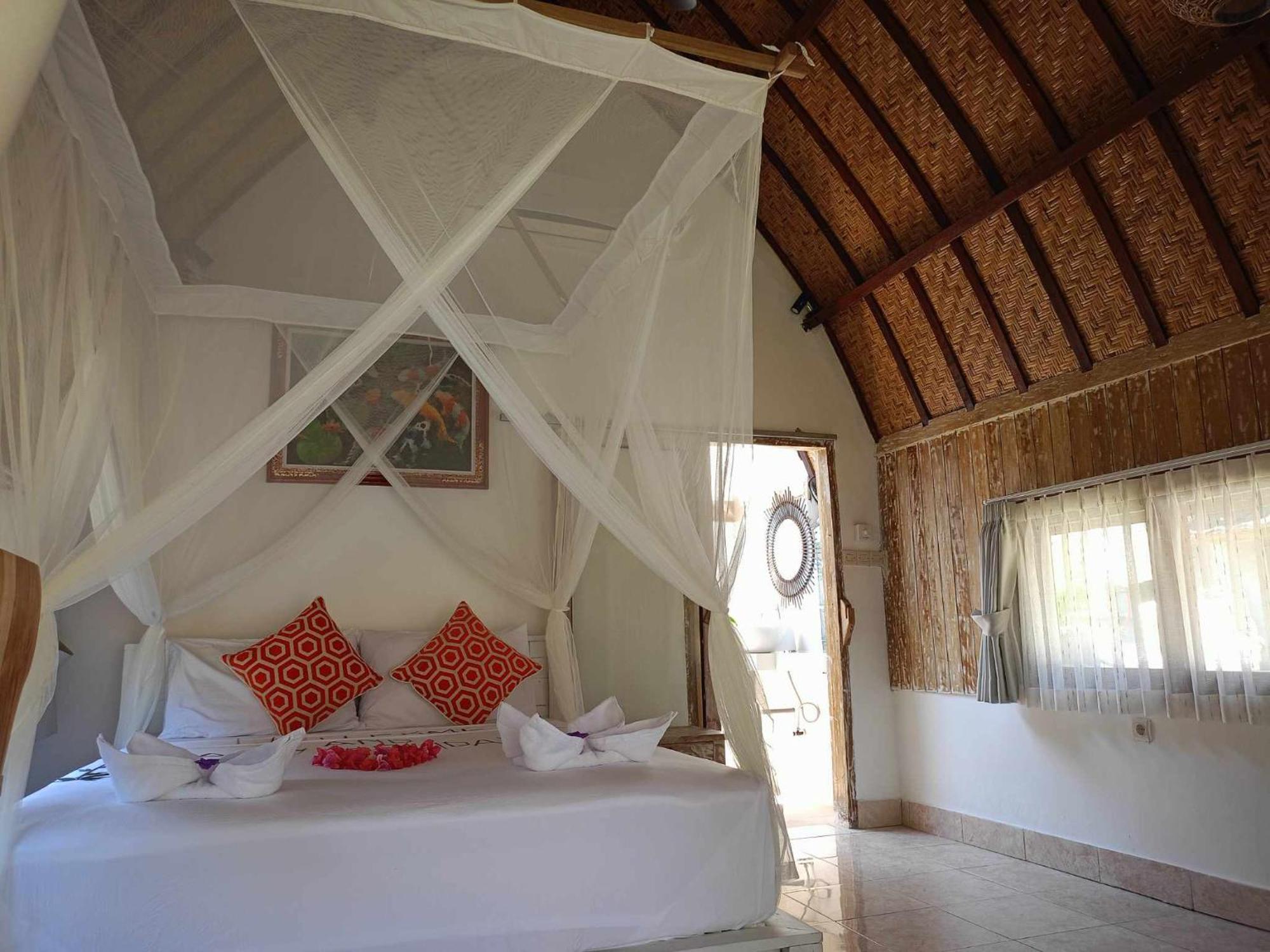 Bintang Tiga Bungalows غيلي آير المظهر الخارجي الصورة