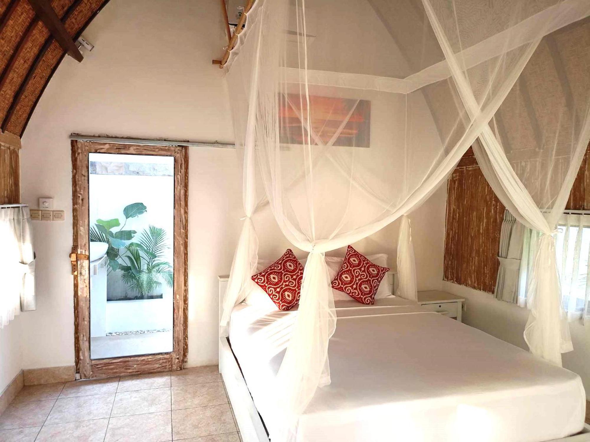 Bintang Tiga Bungalows غيلي آير المظهر الخارجي الصورة