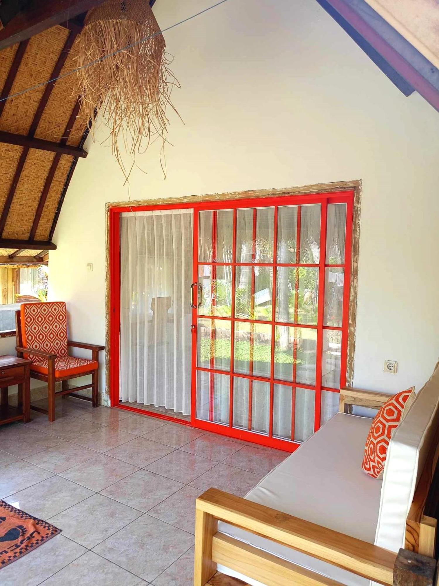 Bintang Tiga Bungalows غيلي آير المظهر الخارجي الصورة