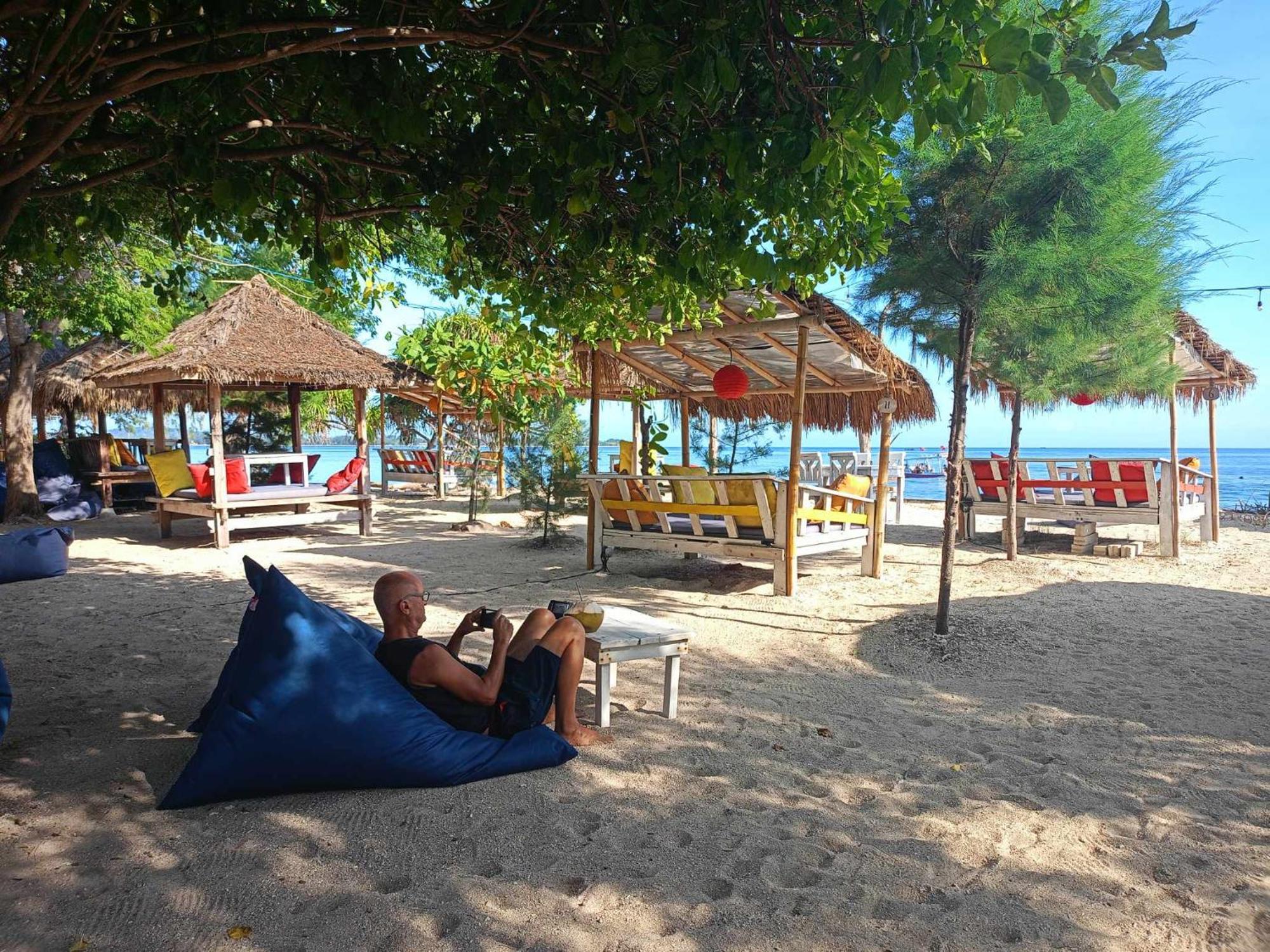 Bintang Tiga Bungalows غيلي آير المظهر الخارجي الصورة